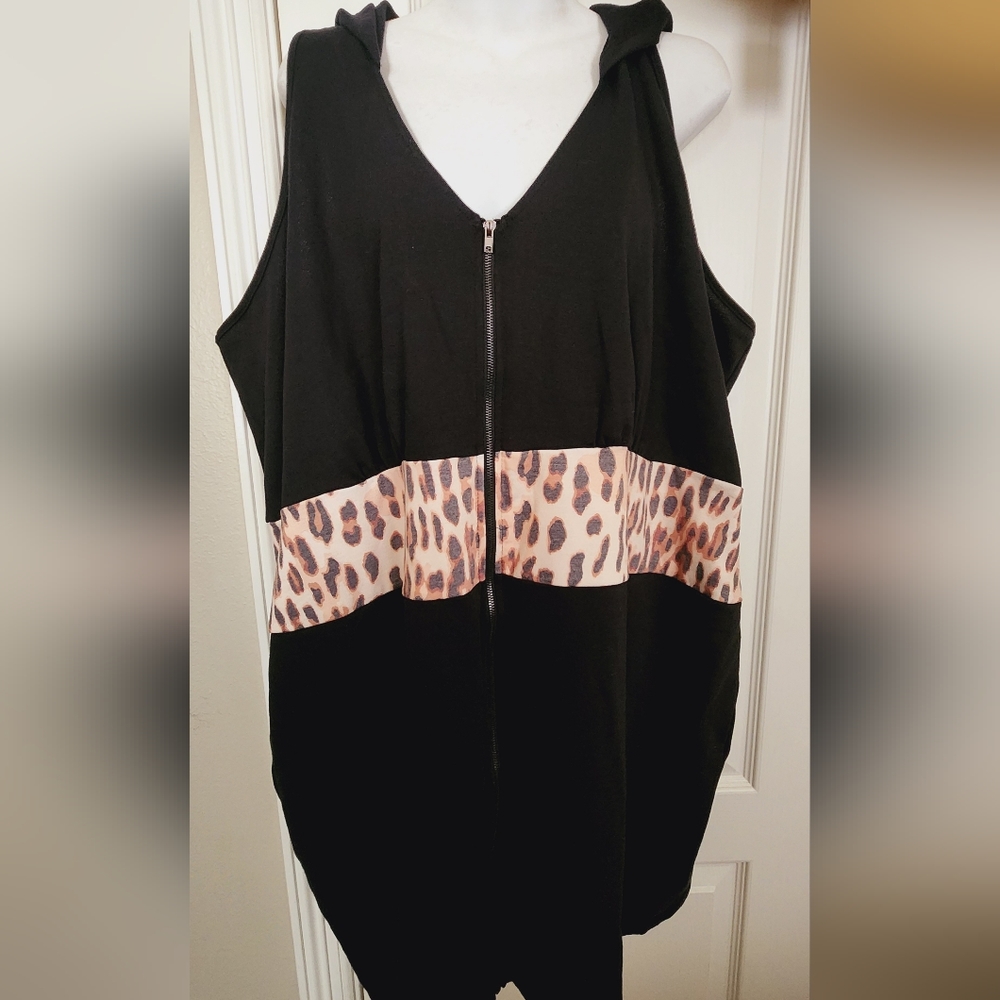 Venus Cheetah Print Dress w/Hoodie